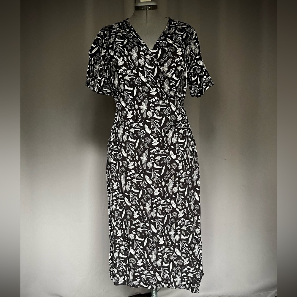 Disturbia Earth Magick Wrap Midi Dress | size 12
